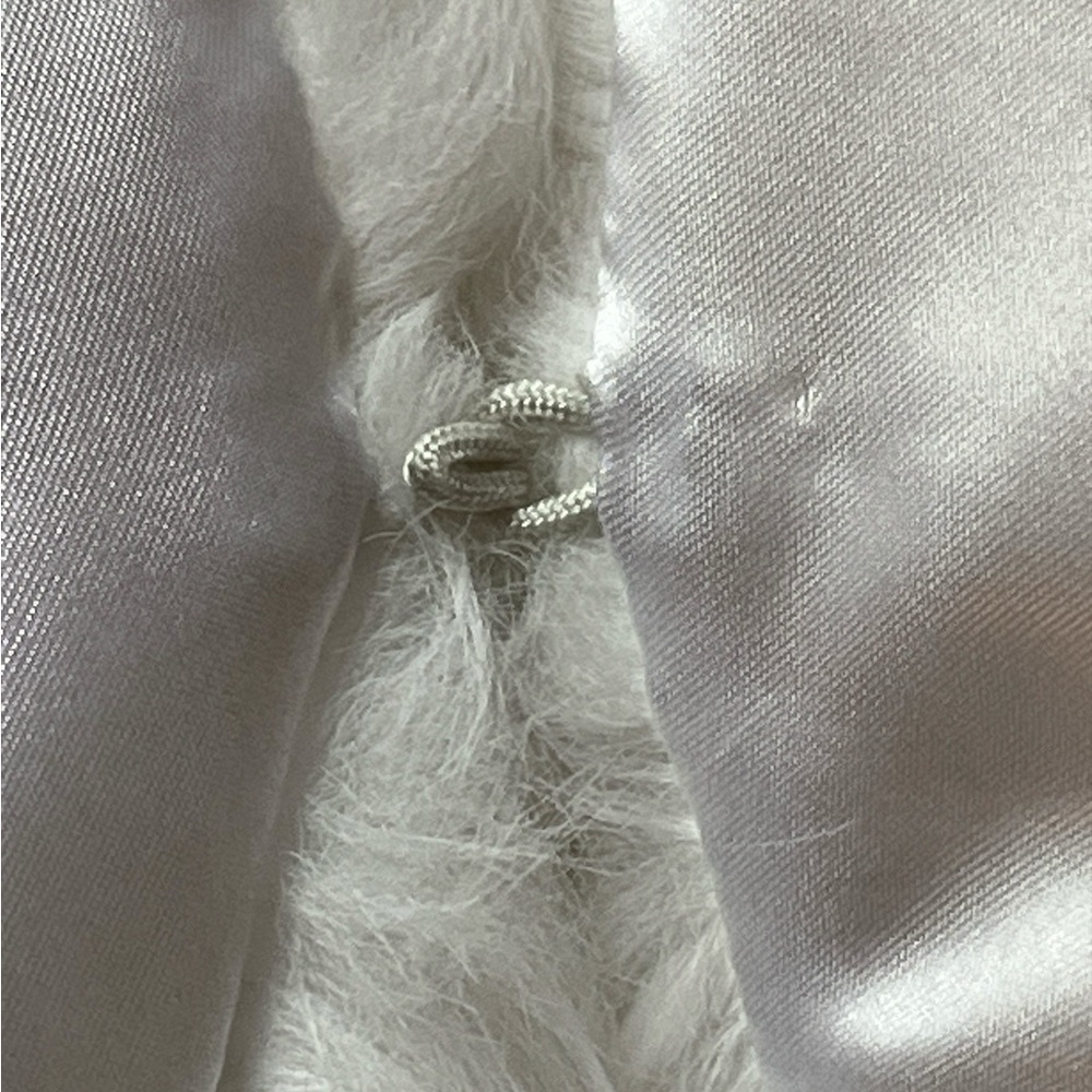 Magic Scarf Faux Rabbit Fur Stole Satin Lining NWT - Picture 8 of 9